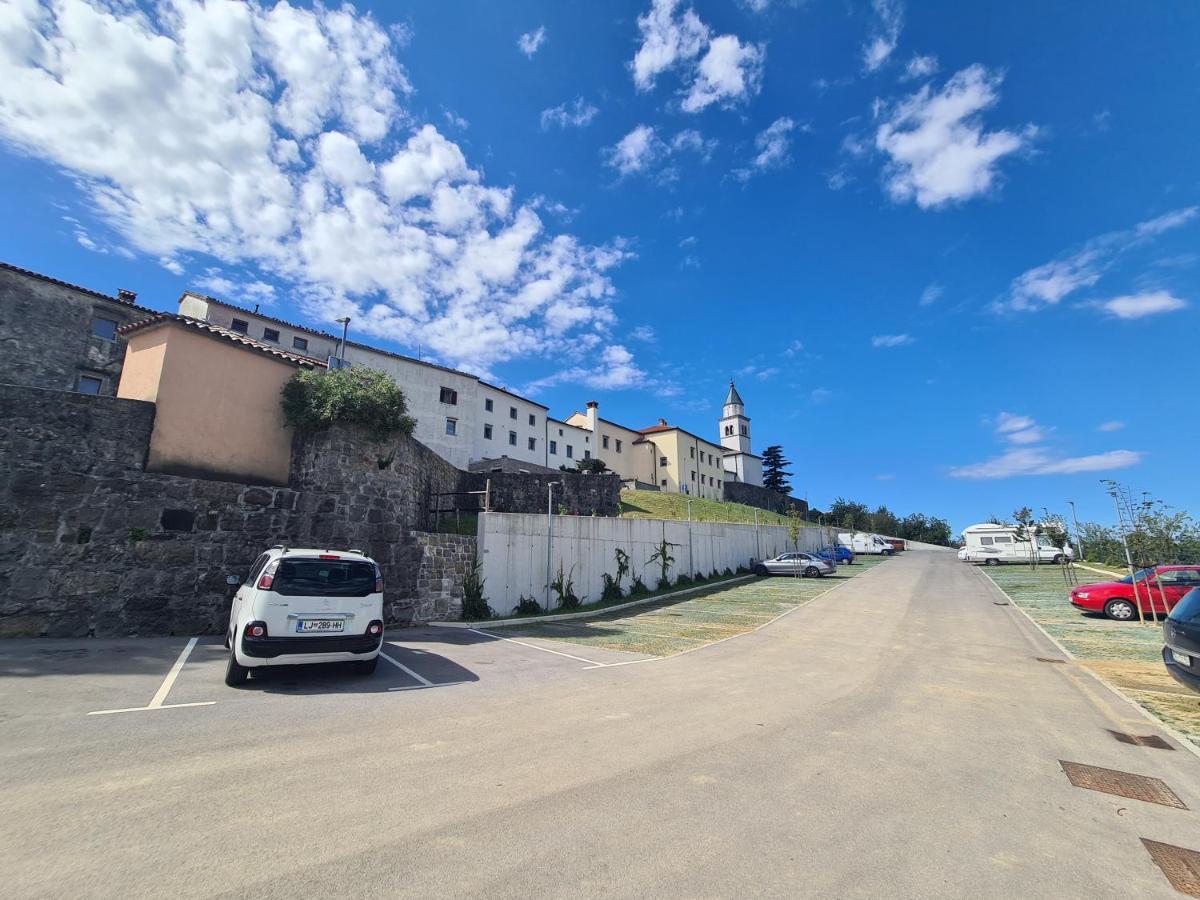 Apartma In Soba Vipavski Kriz Ajdovščina Bagian luar foto