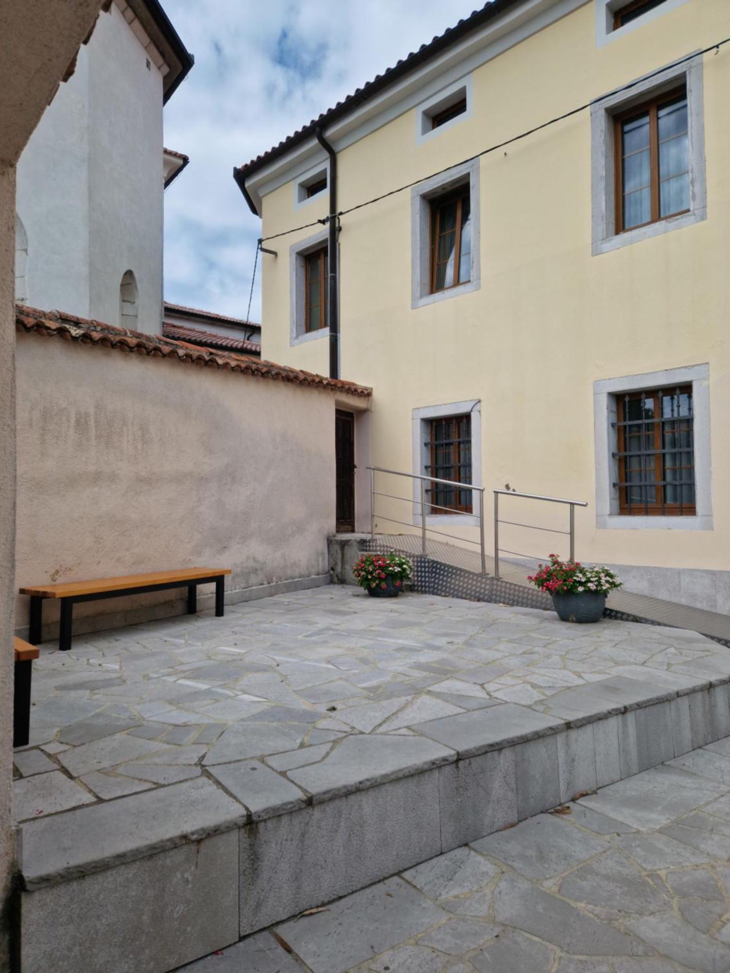 Apartma In Soba Vipavski Kriz Ajdovščina Bagian luar foto