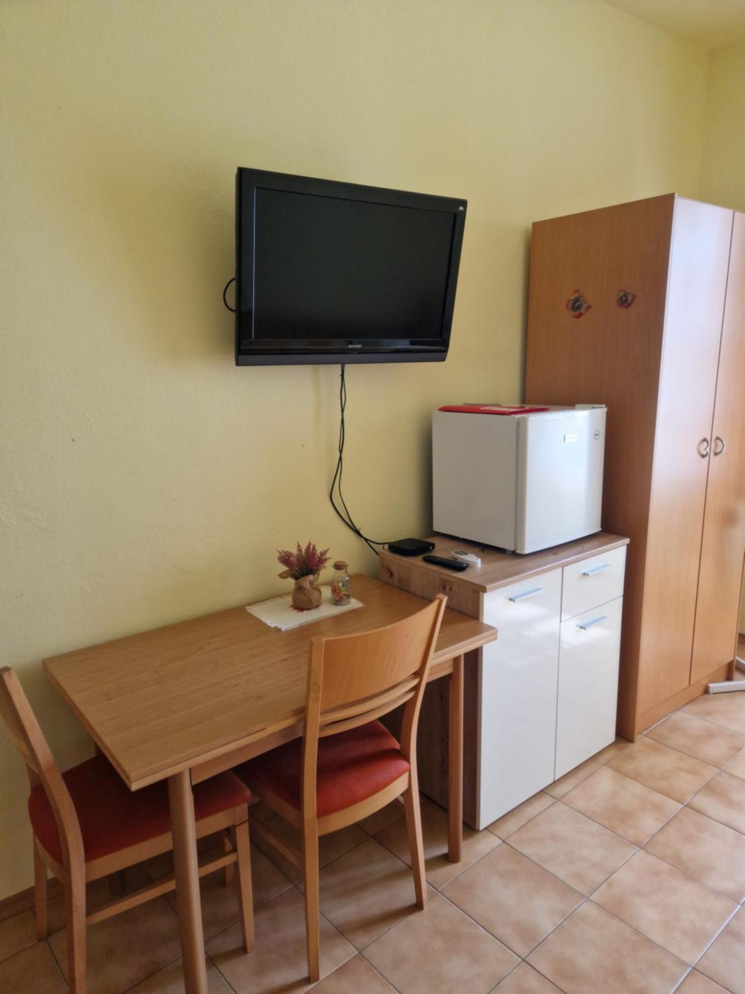 Apartma In Soba Vipavski Kriz Ajdovščina Ruang foto