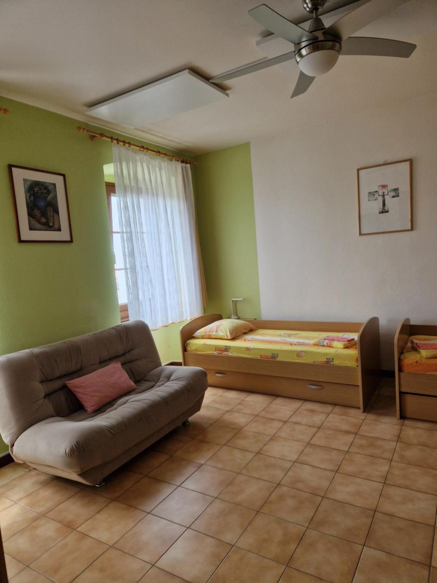 Apartma In Soba Vipavski Kriz Ajdovščina Ruang foto