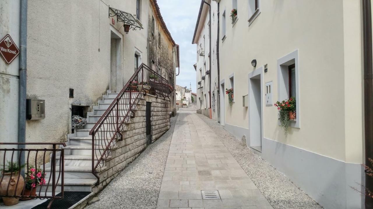 Apartma In Soba Vipavski Kriz Ajdovščina Bagian luar foto